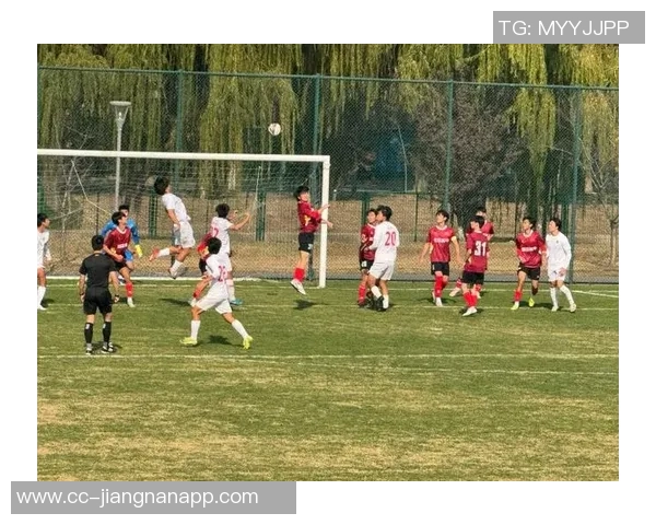 上海海港U17在青少年精英联赛第二阶段取得第四名成绩展现出色表现